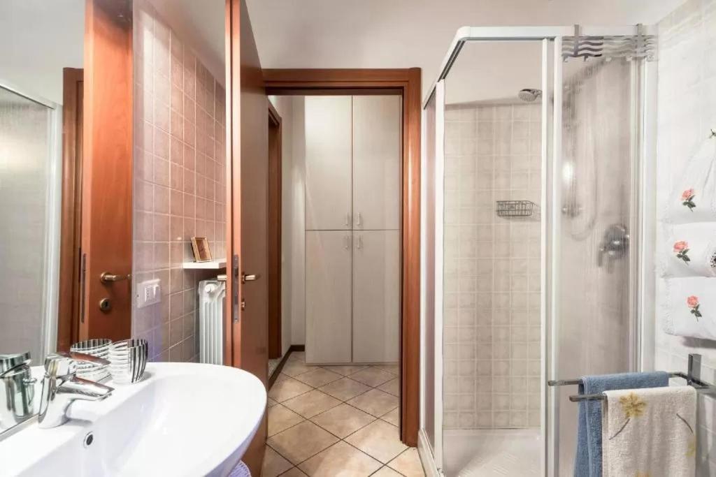 Casa Vacanze Rosalba Ferrara di Monte Baldo المظهر الخارجي الصورة